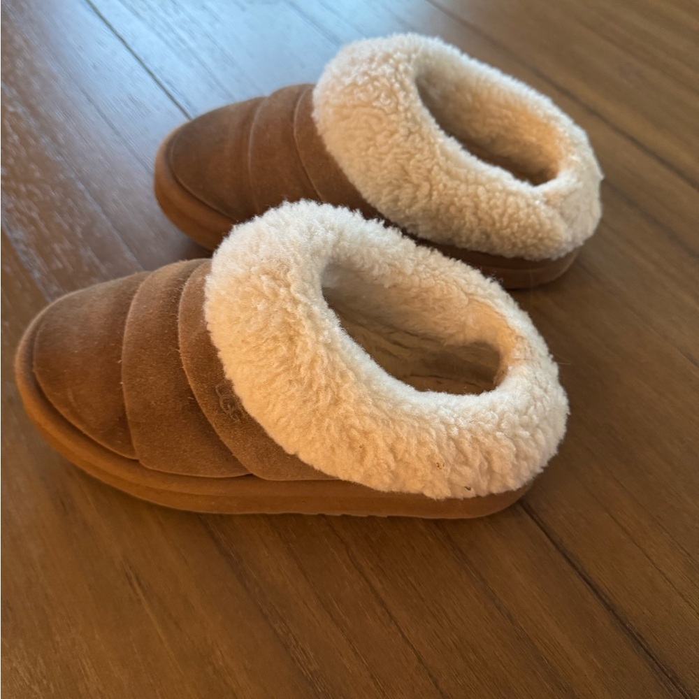 UGG Cream Fleece Slippers